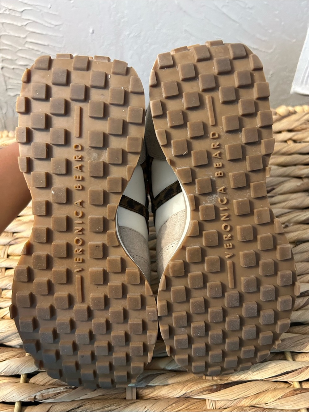 EUC Veronica Beard Valentina Women’s Neutral Beige Suede & Leather Sneakers - Picture 9 of 9